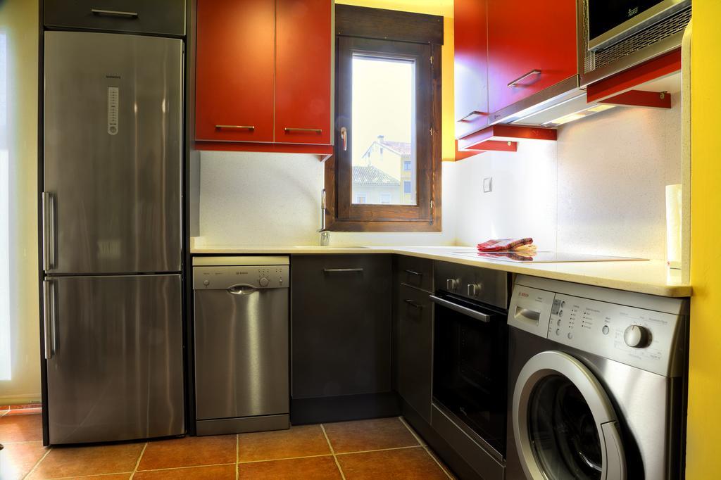 Apartamento La Seo Barbastro Phòng bức ảnh